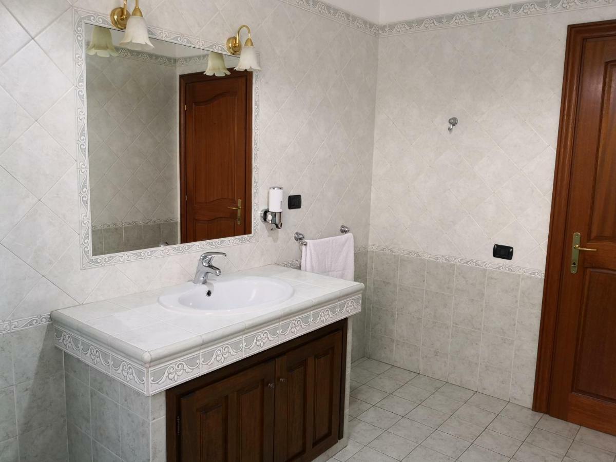 B&B Villa Martina Sardara Luaran gambar
